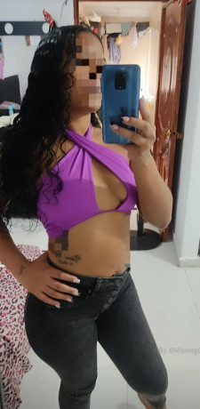 preciosa-y-golosa-jovencita-colombiana-big-0