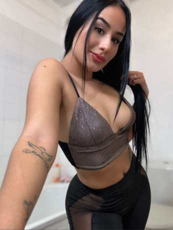 colombiana-masajista-apasionada-big-0