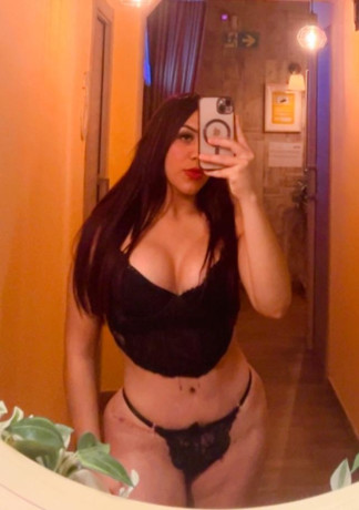 ariel-latina-masajista-muy-profesional-big-1