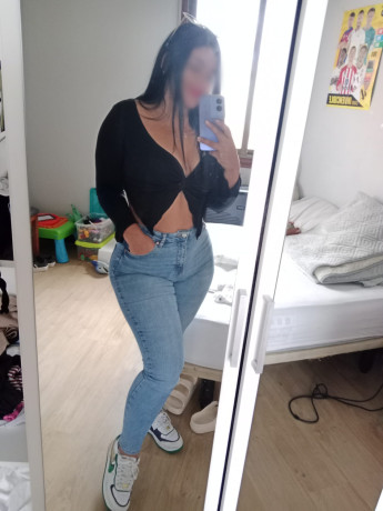 mia-peruana-masajista-y-acompanante-24hr-big-2