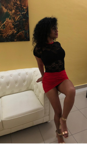 masajista-sexy-se-encuentra-en-marbella-big-1