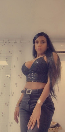 soy-una-latina-con-unas-curvas-de-impacto-big-0