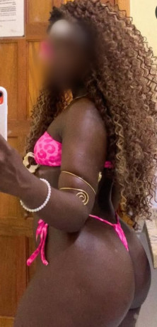 mulata-exotica-madura-curvy-divertida-salidas-big-0