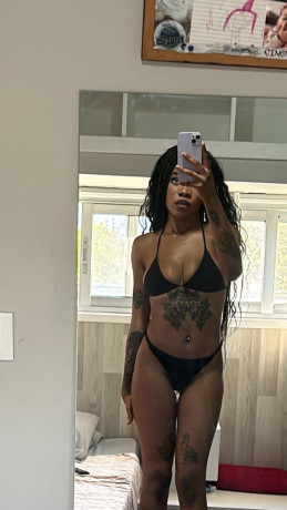 llego-con-una-sonrisa-que-abre-la-puerta-de-la-pasion-big-0