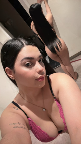 briana-latina-encantadora-big-0