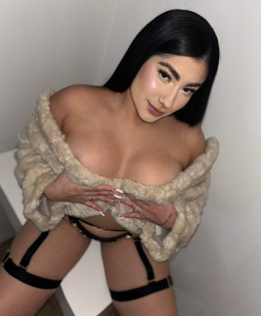 kiara-discrecion-clase-y-placer-en-cada-detalle-big-0