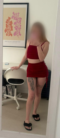 trato-insuperable-jovencita-delgada-big-1