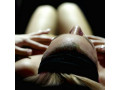 masaje-sensitivo-que-provoca-el-cuerpo-para-la-liberacion-del-relax-mezclado-con-el-masaje-estimulante-small-2