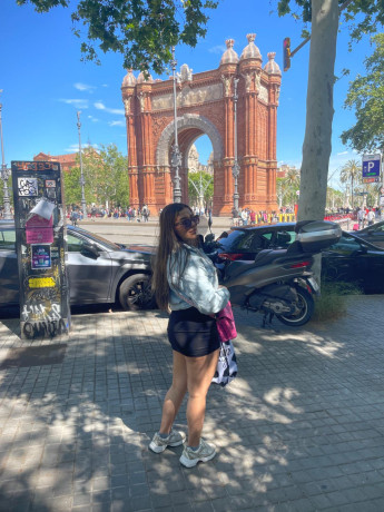 masajista-chica-simpatica-y-romantica-big-4