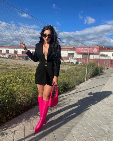 joven-brasilena-masajista-de-26-anos-big-0